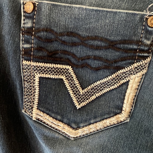 American quality denim - Picture 7 of 8